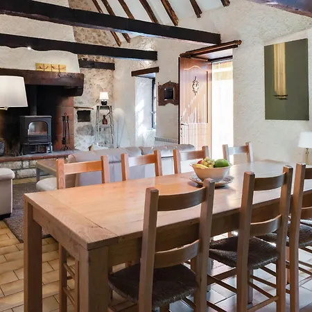 Mill In With Pool And Outdoor Kitchen, Cleaning Included بيت للعطل
